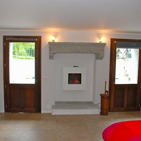 Ca' Del Borgo Hotell Cadarese Exteriör bild