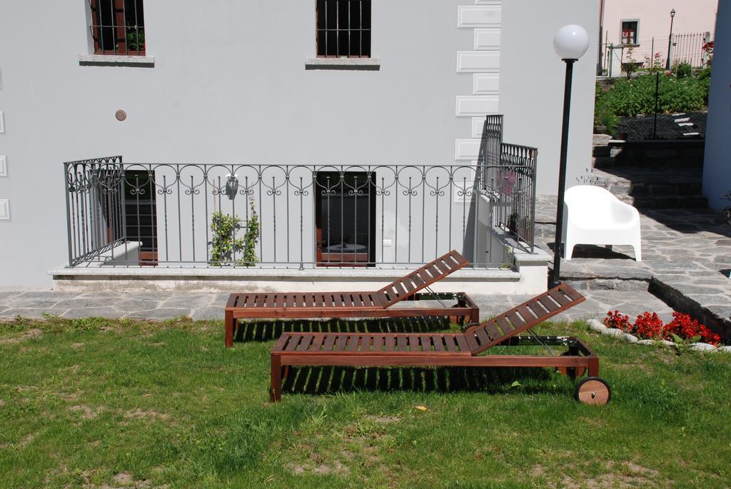 Ca' Del Borgo Hotell Cadarese Exteriör bild