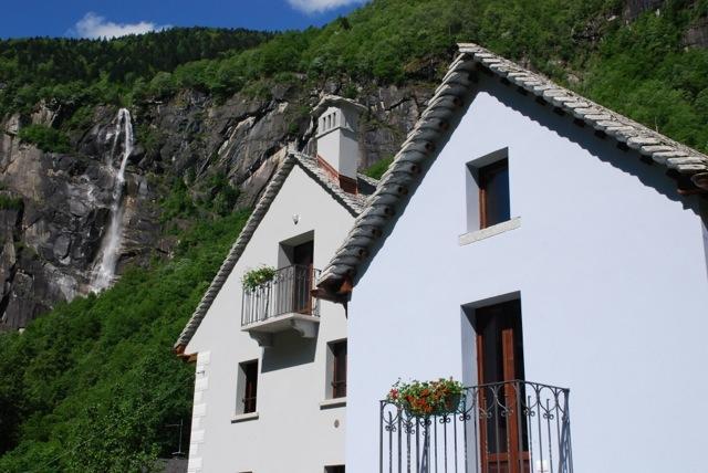 Ca' Del Borgo Hotell Cadarese Exteriör bild