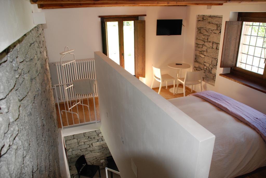 Ca' Del Borgo Hotell Cadarese Exteriör bild